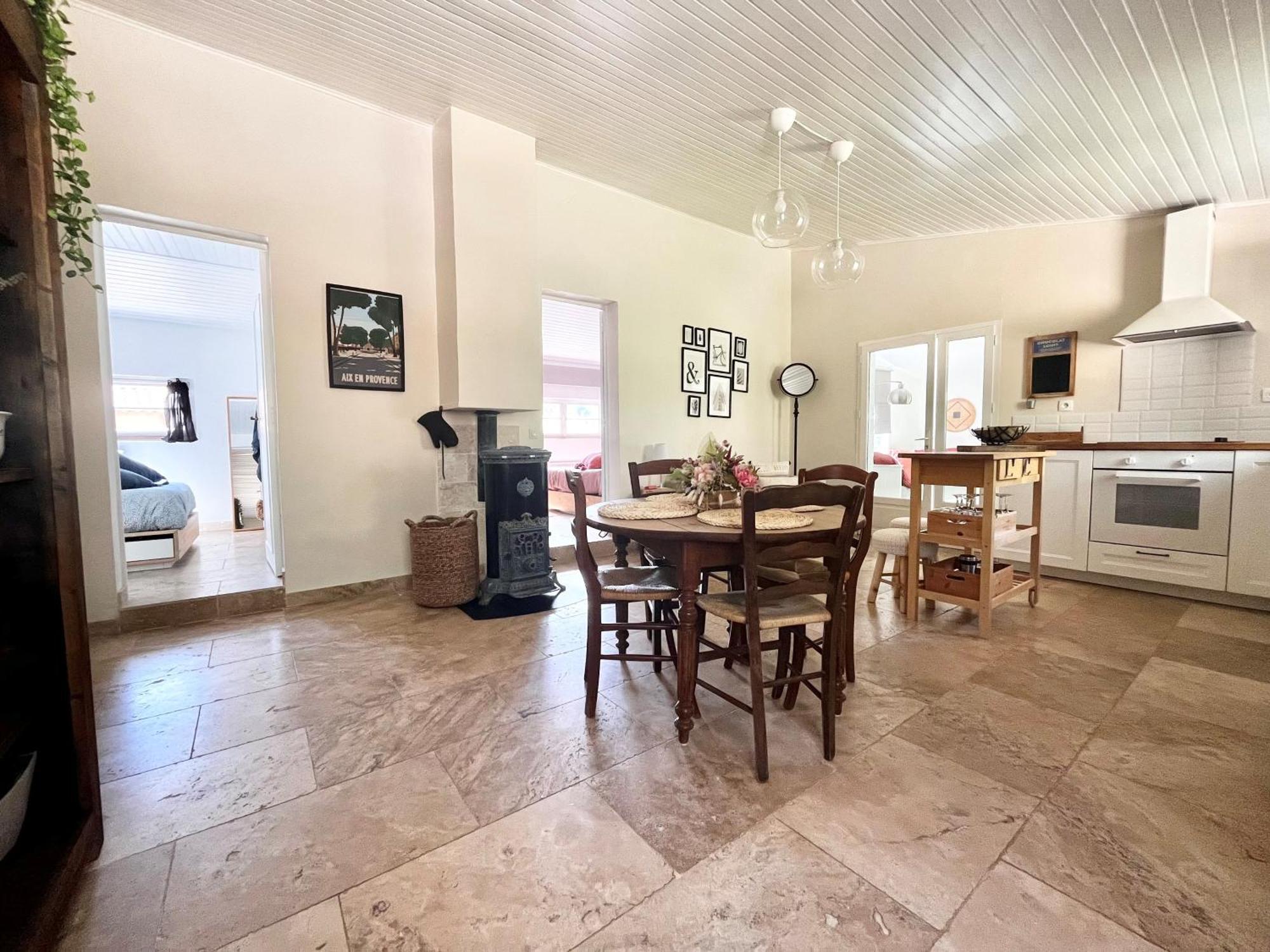 Maison Provencale Au Calme De La Campagne Avec Jacuzzi Aix-en-Provence Exteriör bild