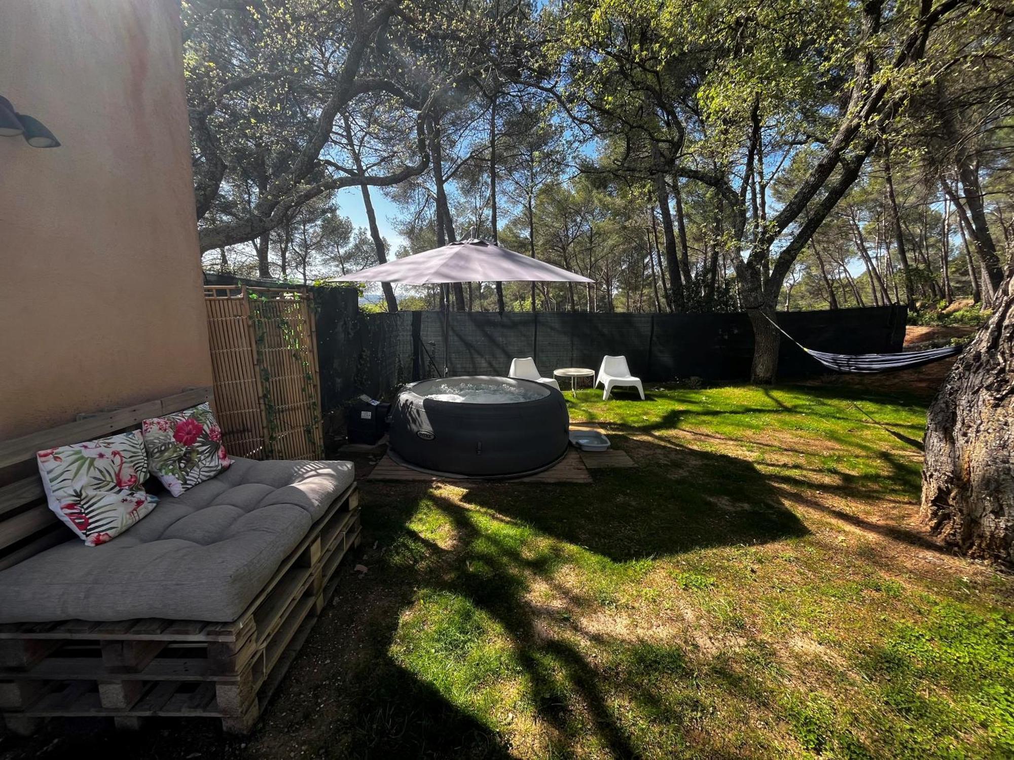 Maison Provencale Au Calme De La Campagne Avec Jacuzzi Aix-en-Provence Exteriör bild